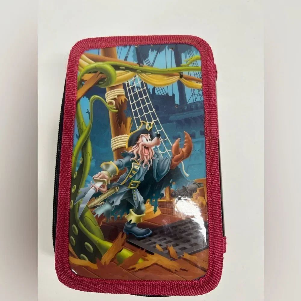 NWOT Rare Vintage Walt Disney Store Pirates Of The Caribbean Pencil Case Zipper